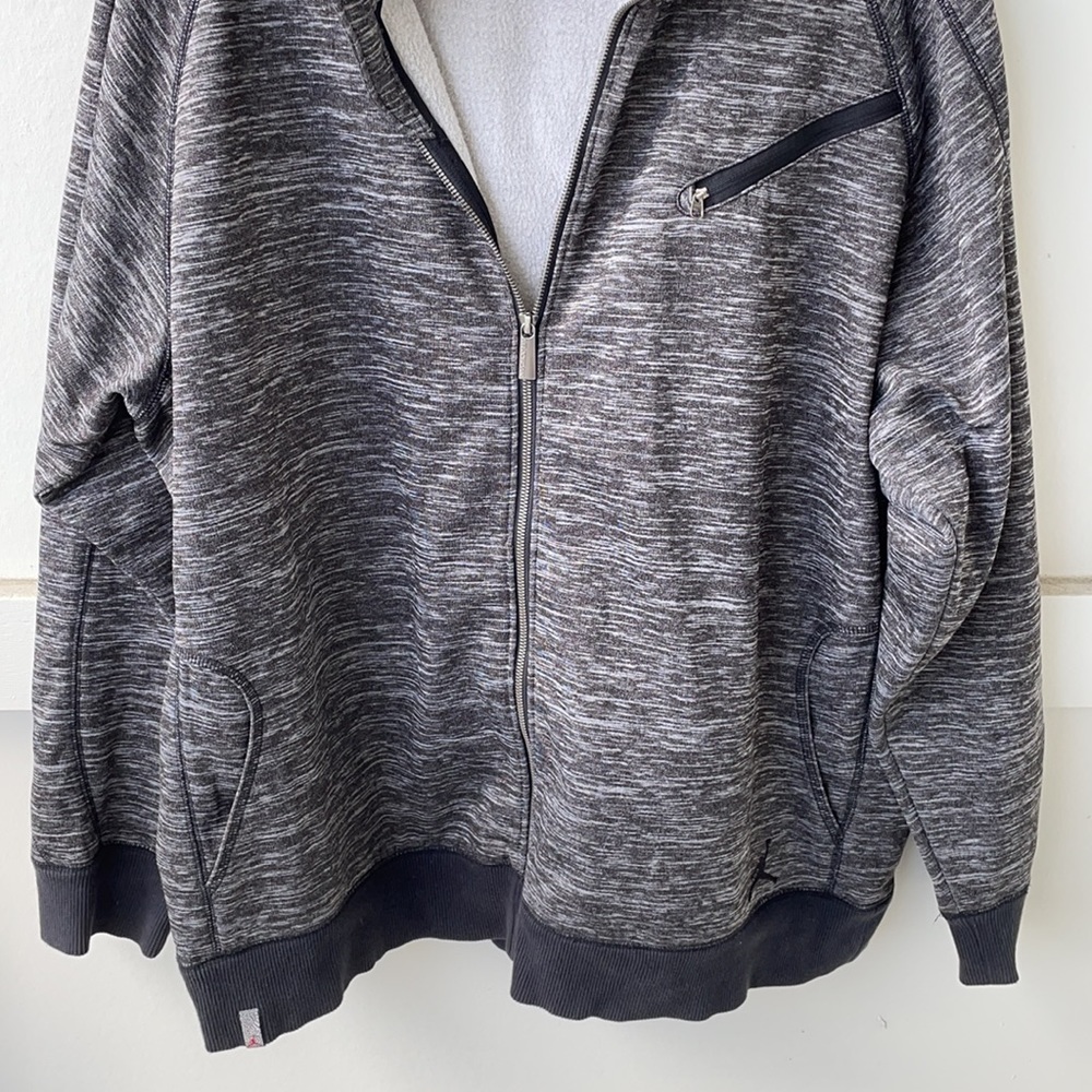 Jordan Black Zip-Up - Picture 3 of 4